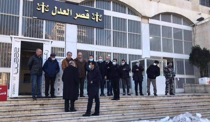 Lebanese Dental Association in Bekaa protests the murder of their colleague