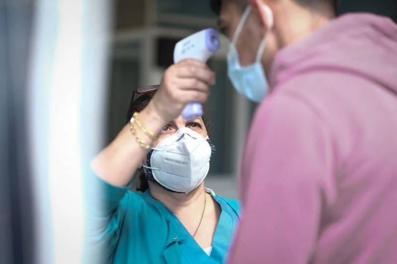 Plus de 4.440 nouvelles contaminations et 16 décès en 24h