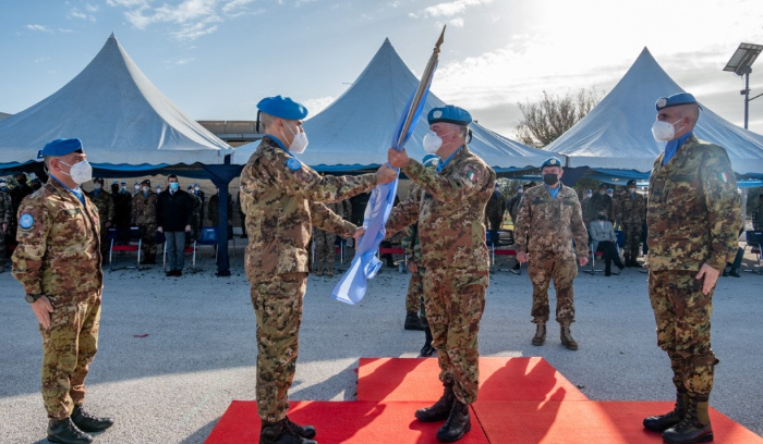 Passation des pouvoirs au commandement du secteur ouest