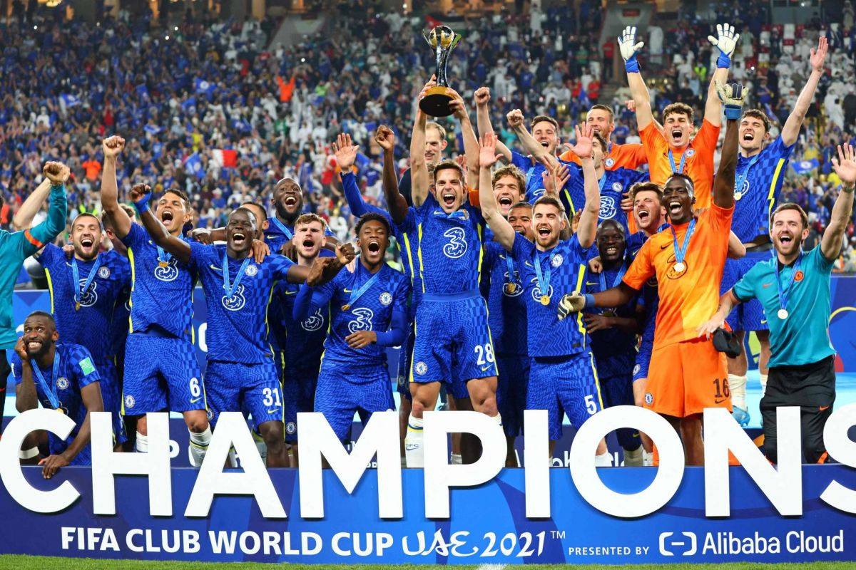 La détection semi-automatique des hors-jeu en rodage à Abou Dhabi...