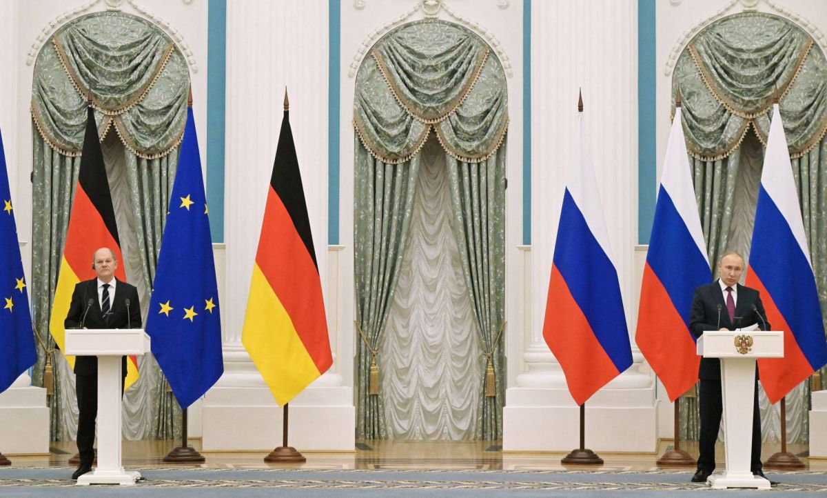 Début de retrait militaire russe d’Ukraine, un signe « positif » pour Paris, Berlin et l’OTAN