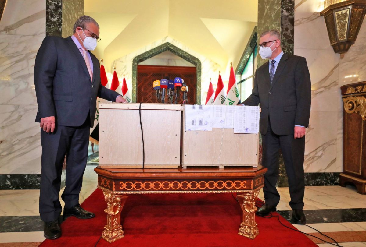 Plus de 300 tablettes cunéiformes restituées par le Liban sont arrivées en Irak Plus de 300 tablettes cunéiformes restituées par le Liban sont arrivées en Irak