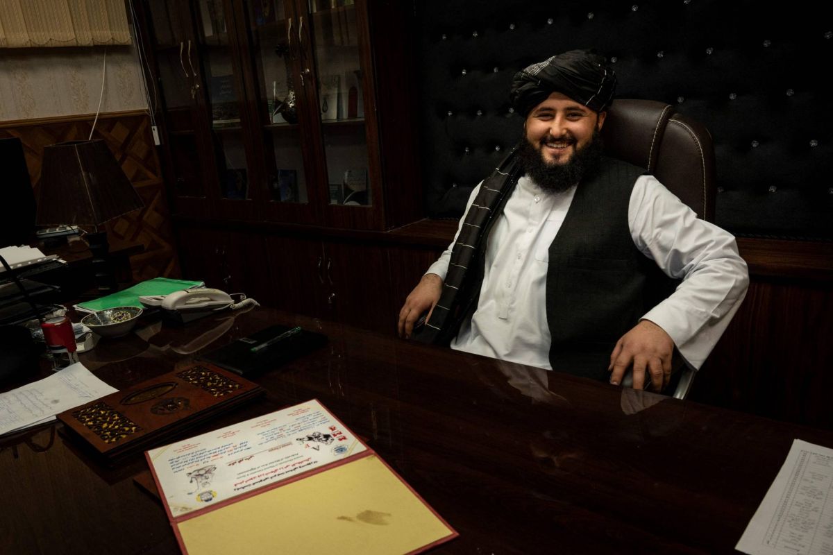 Un ancien tireur d'élite taliban fait l'unanimité comme maire