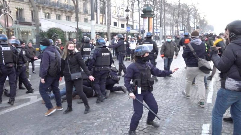 Convois anti-pass : Paris sous surveillance, premiers départs vers Bruxelles