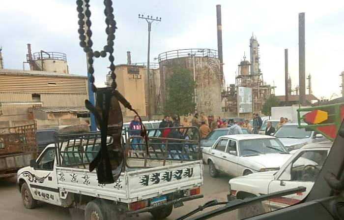 Des manifestants bloquent l'autoroute à Tripoli