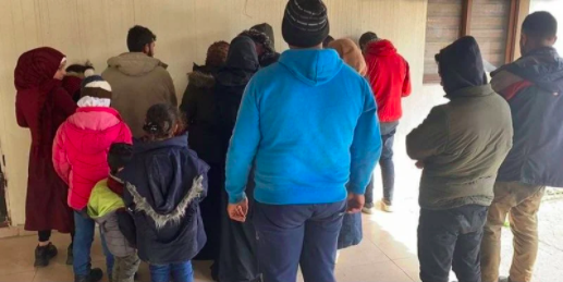 Nineteen Syrians arrested trying to cross the Mediterranean