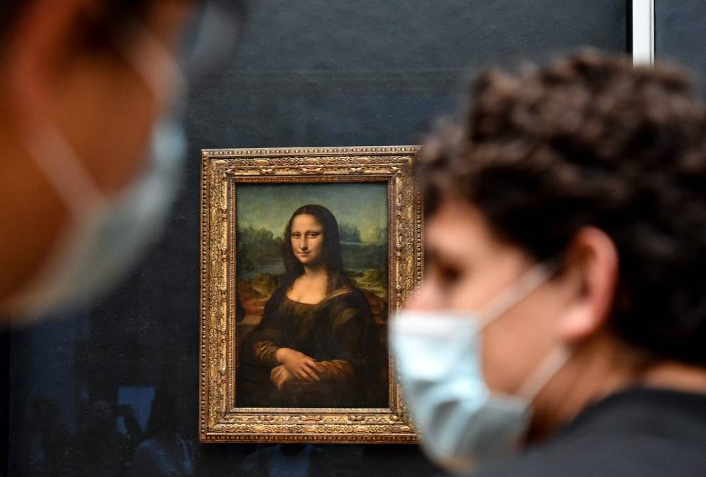 Plus de masque à partir de lundi dans les restaurants, les musées ou les cinémas