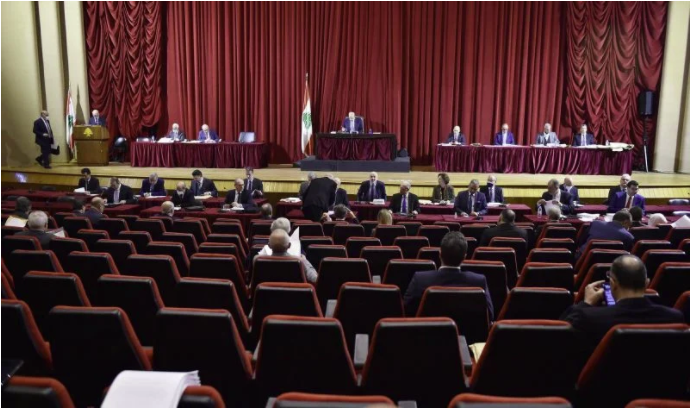 Le Parlement scelle le sort des agences exclusives Le Parlement scelle le sort des agences exclusives