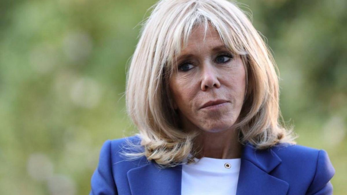 Brigitte Macron assigne en justice deux femmes ayant propagé des rumeurs transphobes à son encontre Brigitte Macron assigne en justice deux femmes ayant propagé des rumeurs transphobes à son encontre