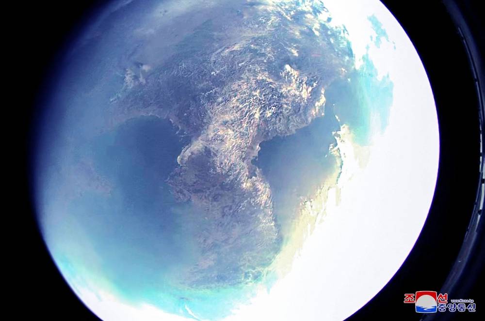 La Corée du Nord déclare avoir réalisé un important test de développement satellite