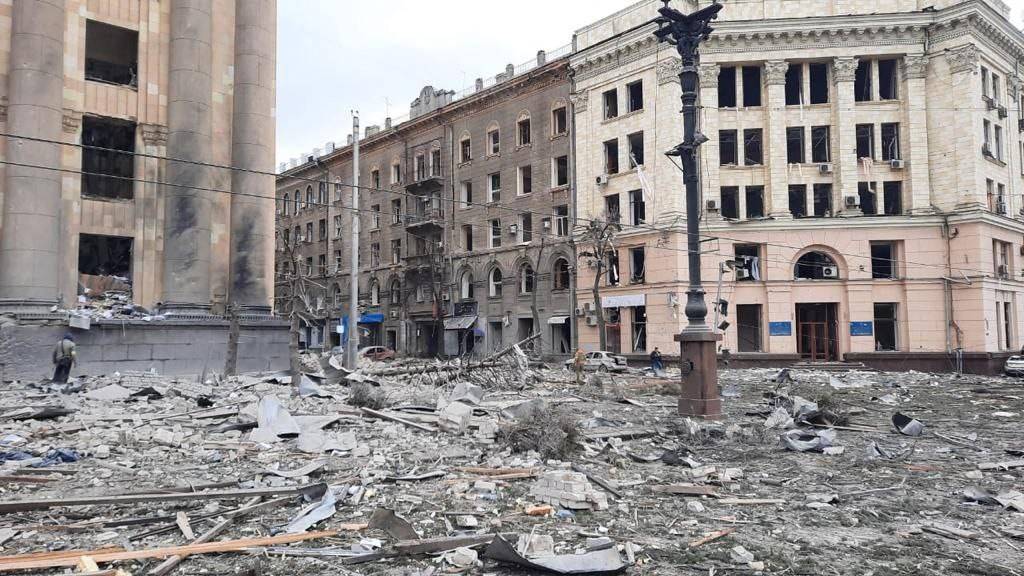 Le centre de Kharkiv, deuxième ville d'Ukraine, bombardé par l'armée russe