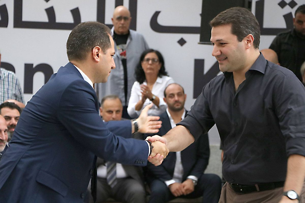 Nadim Gemayel de retour au bercail pour la bataille contre le Hezbollah Nadim Gemayel de retour au bercail pour la bataille contre le Hezbollah