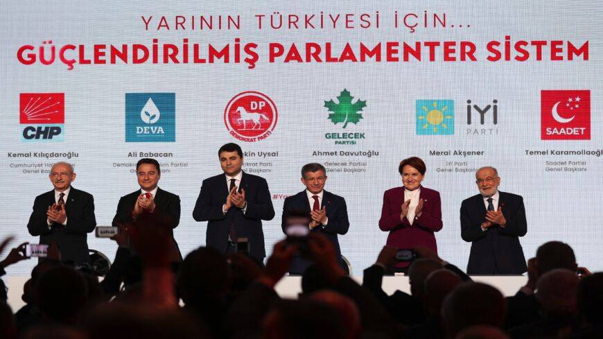 Face à Erdogan, l’opposition s’unit en vue des élections de 2023