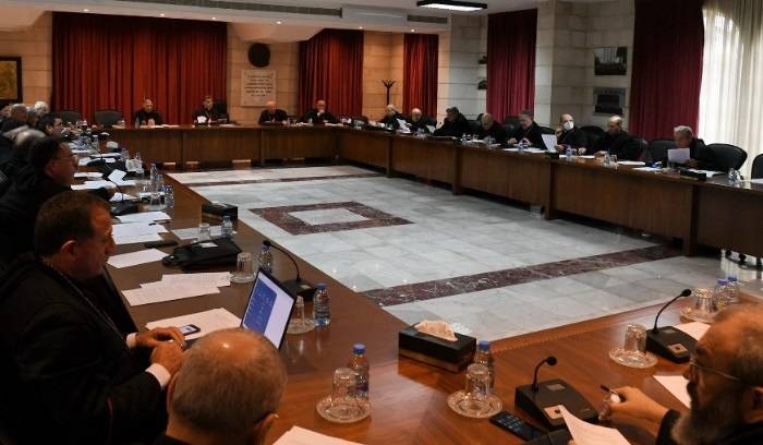 Les évêques maronites appellent le Parlement à adopter le budget 2022 sans plus tarder