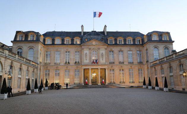 Douze candidats en lice pour la présidentielle