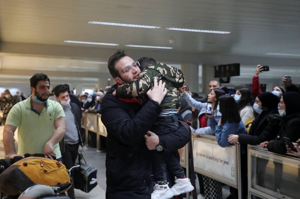 Un premier groupe de Libanais ayant fui l'Ukraine est arrivé à Beyrouth