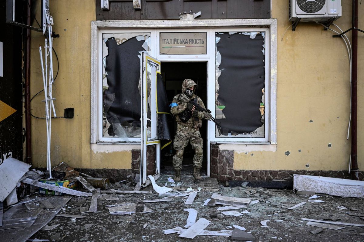 Au moins quatre morts lors de bombardements à Kiev