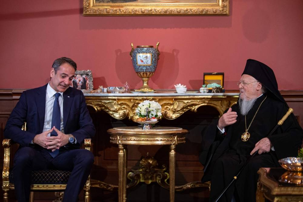 Sommet gréco-turc à Istanbul entre voisins de l'OTAN, avec l'Ukraine en tête