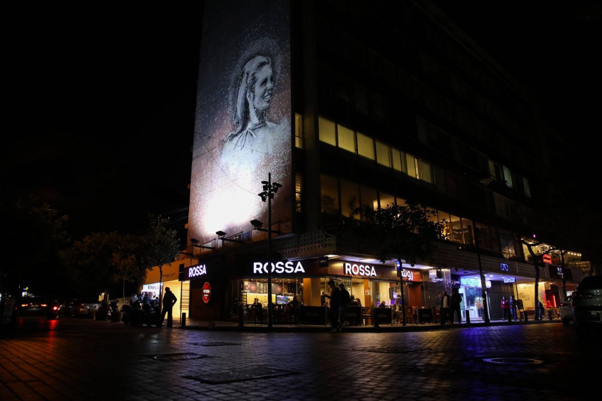 Dans le miroir de la rue Hamra, le reflet d’un Liban parti en éclats