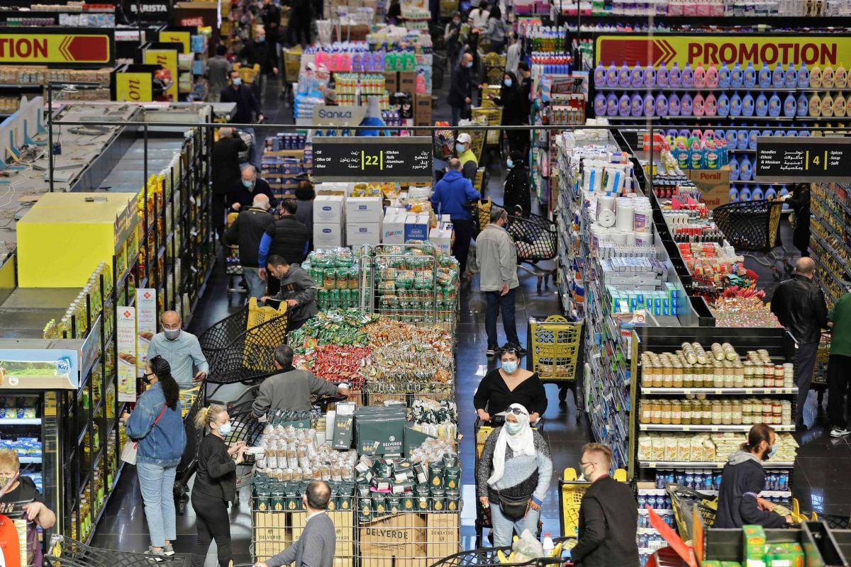 Vers une « économie du cash » au Liban : les supermarchés s’apprêtent à limiter les paiements par carte Vers une « économie du cash » au Liban : les supermarchés s’apprêtent à limiter les paiements par carte