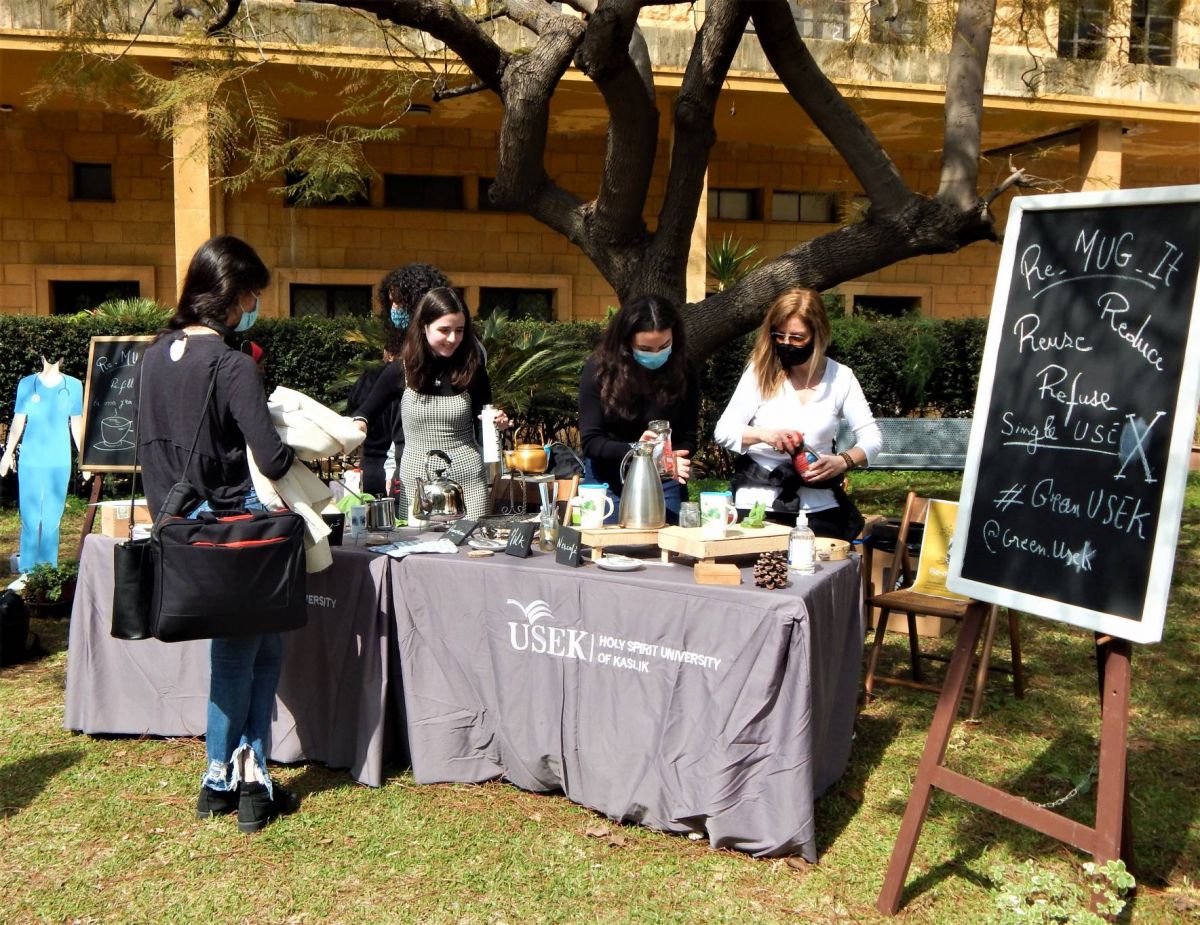 À l’USEK, des boissons chaudes gratuites pour inciter les étudiants à adopter des gestes écologiques