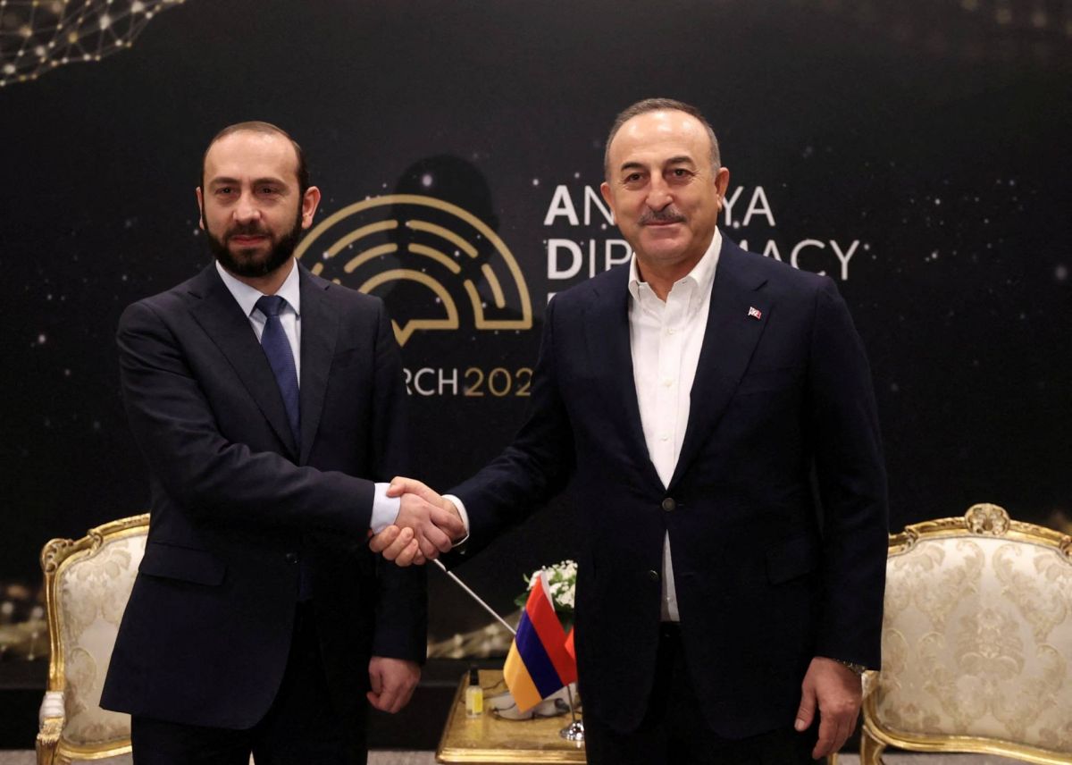 Turquie et Arménie promettent de poursuivre la normalisation