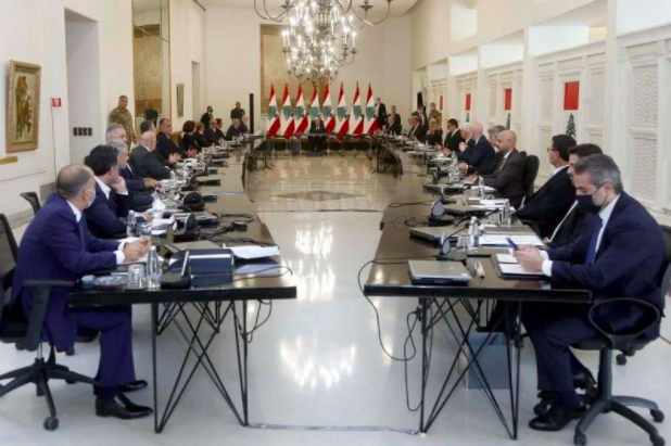 Cabinet drops megacenters for May elections, appoints new information minister Cabinet drops megacenters for May elections, appoints new information minister