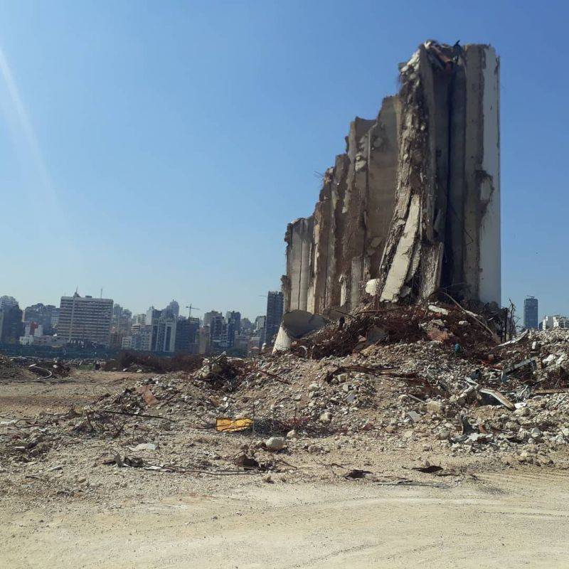 Le gouvernement approuve la démolition des silos du port de Beyrouth