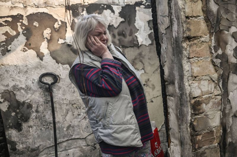 Bombardement russe sur un quartier résidentiel de Kiev
