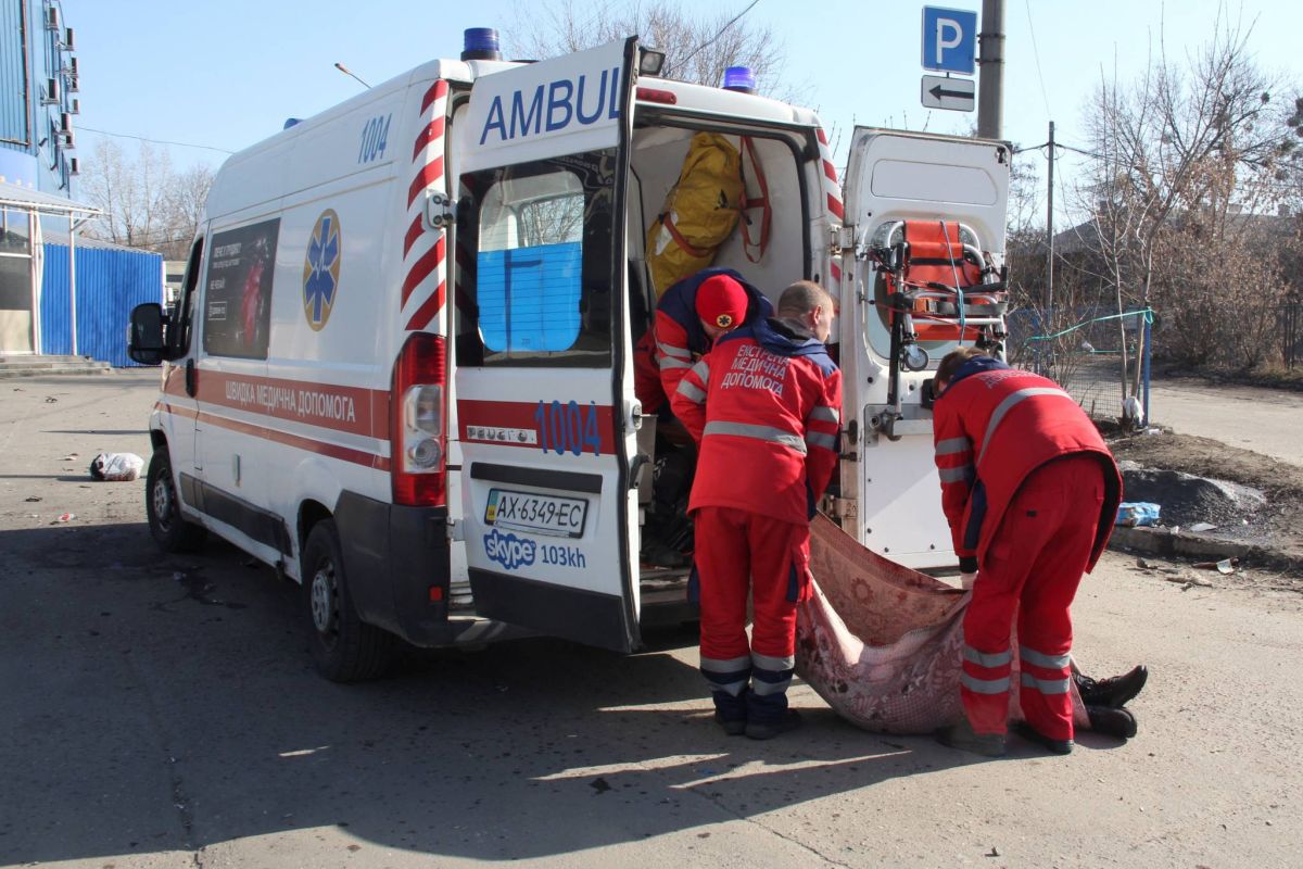 Six civils tués, 15 blessés dans un bombardement à Kharkiv