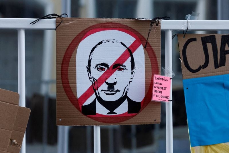 Des oligarques juifs soupçonnés de liens avec Poutine démissionnent d'un groupe philanthropique