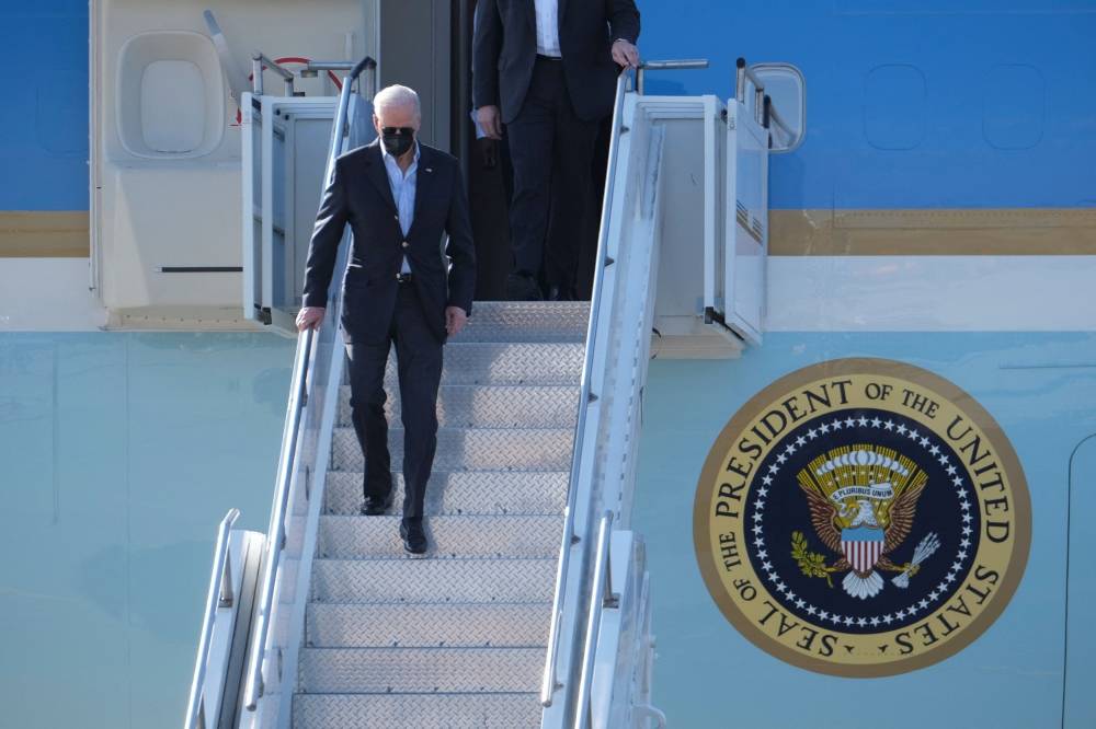 Joe Biden auprès de soldats américains en Pologne