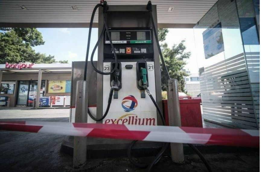 BDL promises to provide dollars to fuel importers at LL22,200