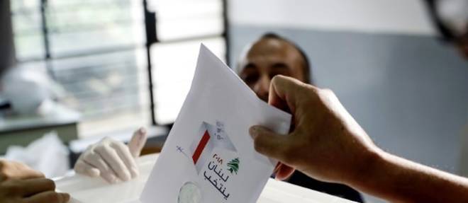 Une liste comprenant Chamel Roukoz et Farid Haykal el-Khazen enregistrée dans le Kesrouan-Jbeil