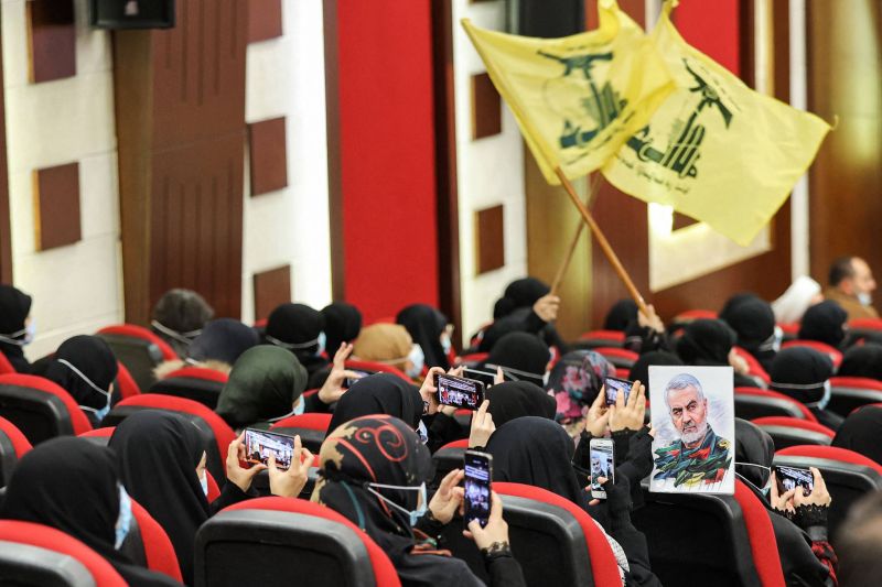 Dans les écoles du Hezbollah, comment une jeunesse se fait endoctriner