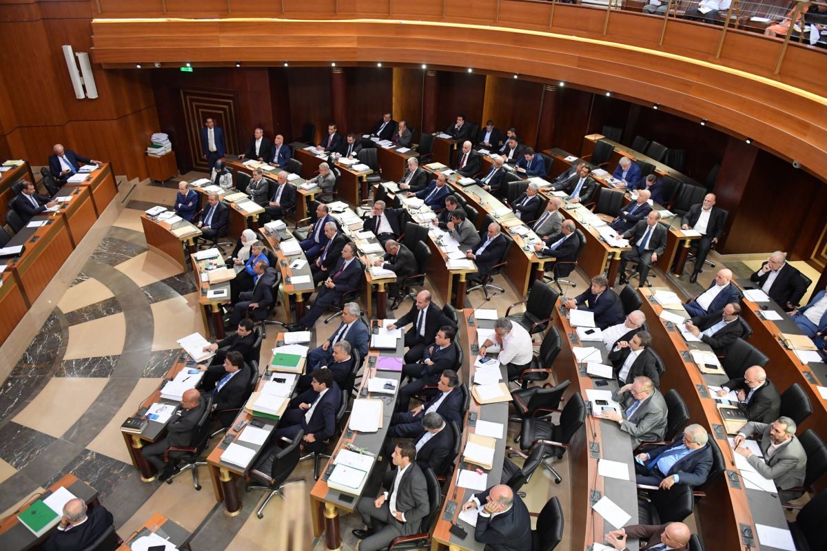 La majorité parlementaire au cœur de la bataille des législatives