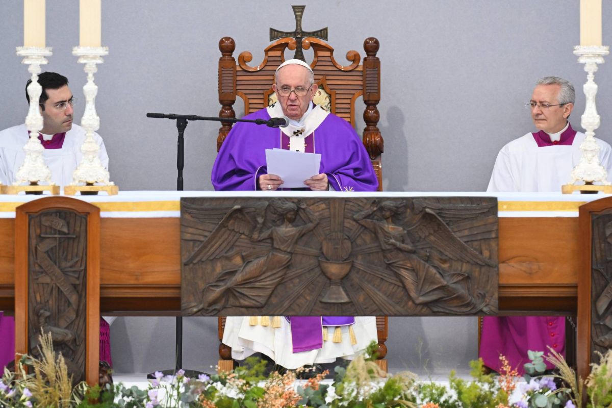 Le pape condamne depuis Malte la « guerre sacrilège » en Ukraine