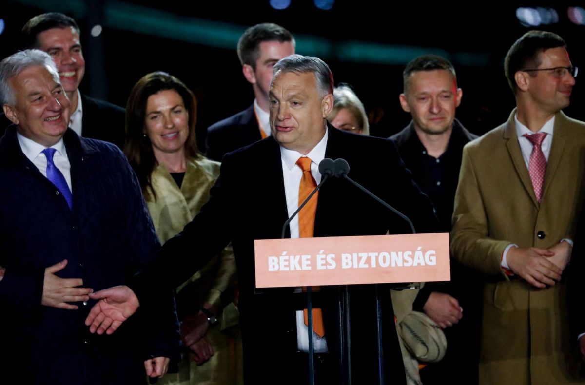 En Hongrie, Orban renforcé dans son pouvoir après son écrasante victoire