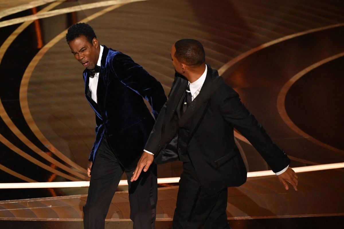 Réactions outrées après la gifle de la star Will Smith à l'humoriste Chris Rock