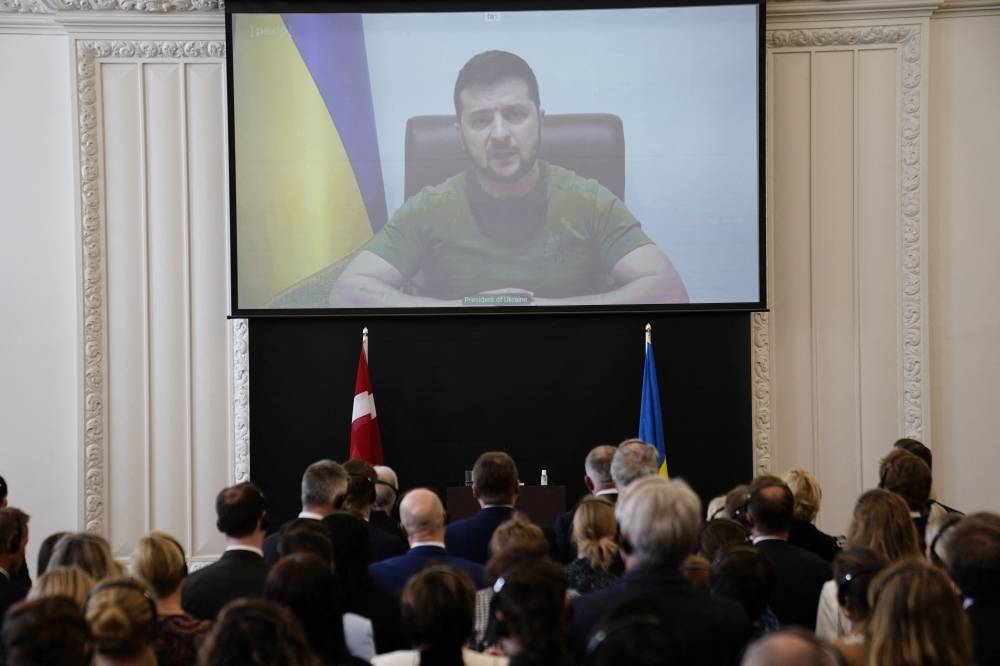 Les attaques russes contre Marioupol sont un 