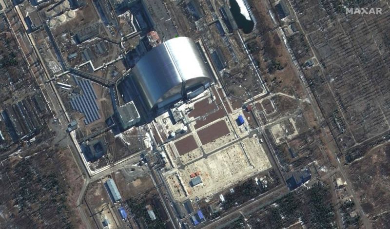 Tchernobyl : la centrale intacte mais les Russes probablement irradiés