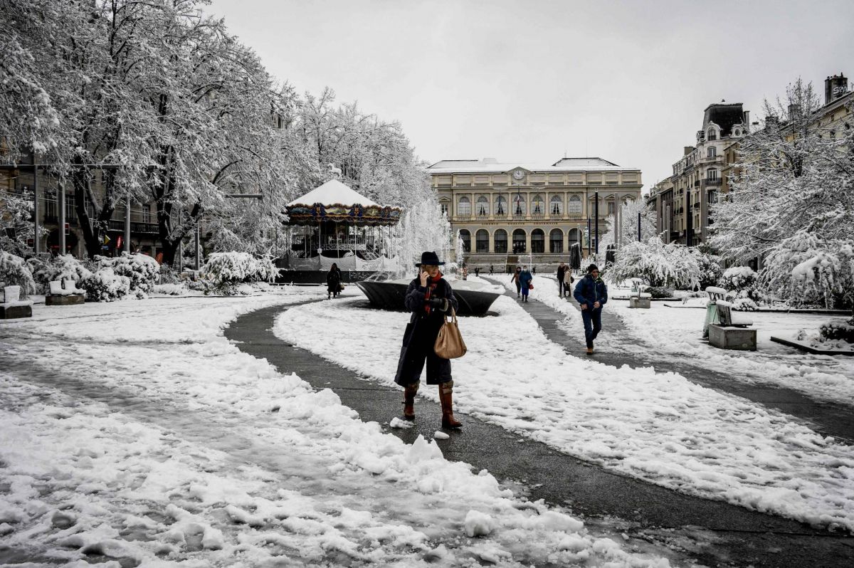 Une partie de la France touchée par une inhabituelle neige de printemps