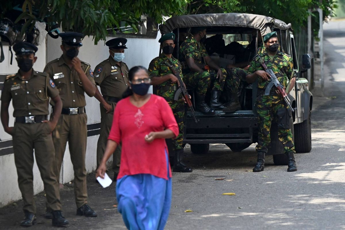 Manifestations au Sri Lanka : armée dans les rues et couvre-feu dimanche Manifestations au Sri Lanka : armée dans les rues et couvre-feu dimanche