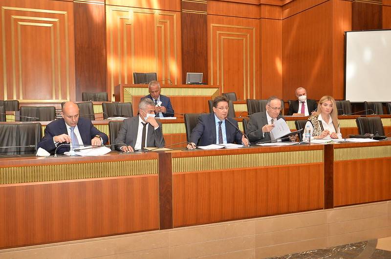 Le taux de change au centre de la réunion de la Commission des finances sur le projet de budget 2022