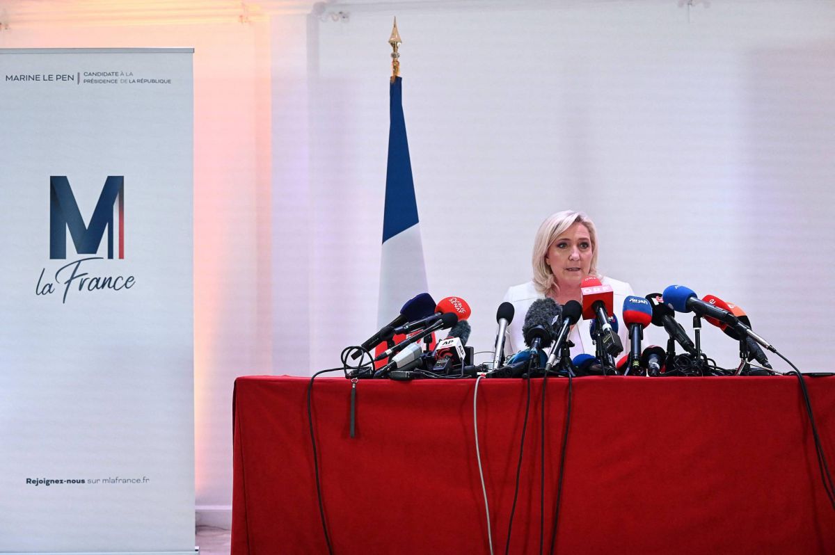 OTAN, UE, Russie: Le Pen présente sa politique étrangère et se défend de 