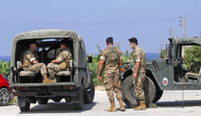 Lebanese Army troops forcibly prevent relatives of Beirut port blast victims from demonstrating against President Aoun, protest leader says Lebanese Army troops forcibly prevent relatives of Beirut port blast victims from demonstrating against President Aoun, protest leader says