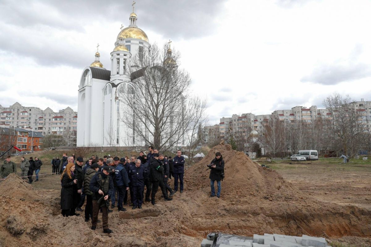 L'étau se resserre sur Marioupol, Zelensky dénonce 