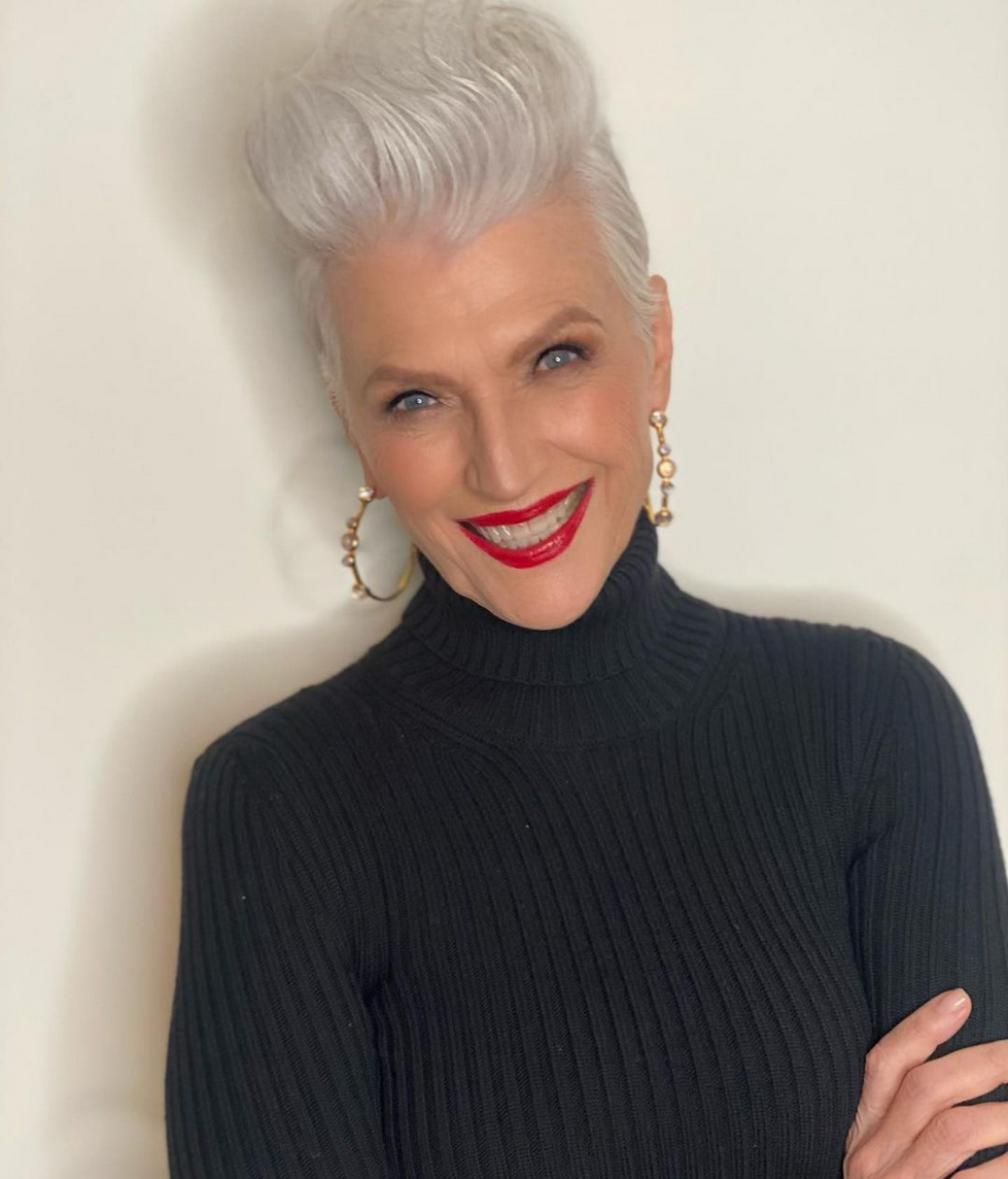 Maye Musk, 74 ans, superstar des podiums et mère d’Elon, l’homme le plus riche du monde