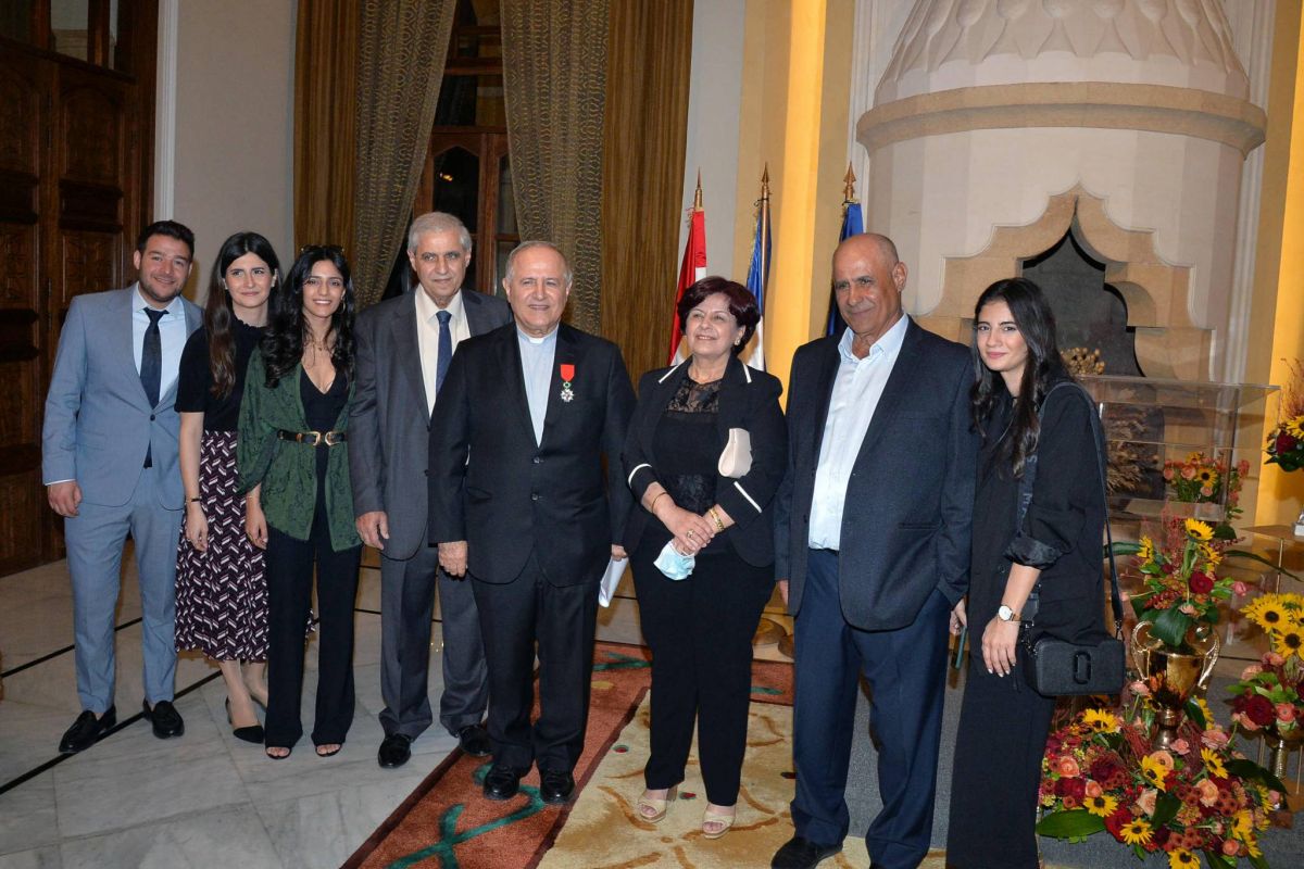 Le Pr Salim Daccache, s.j., élevé au grade de chevalier de la Légion d’honneur