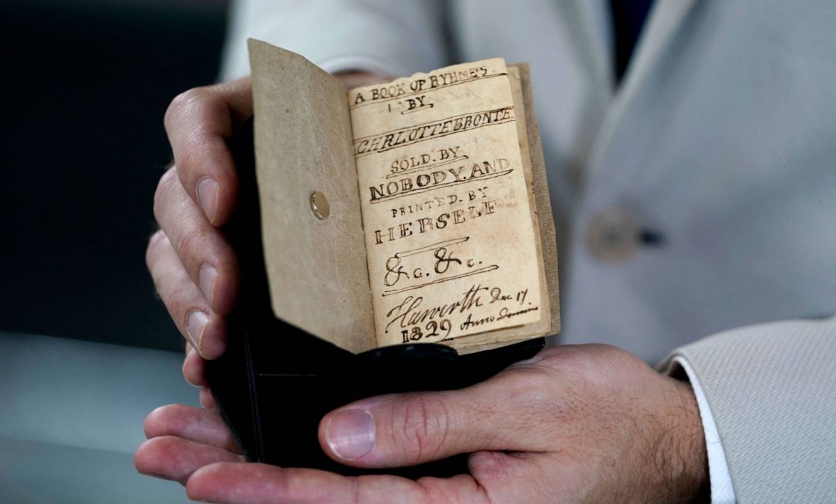 Un livre miniature de Charlotte Brontë acheté à plus d’un million d’euros